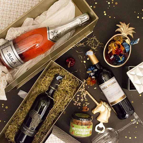 Buy premium Wine Gift Hamper Online Festive Corporate Gifting