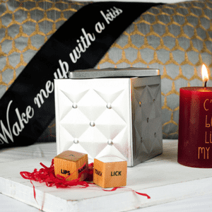 Knotty Affair Gift Box
