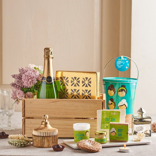 Luxury spa & wellness hamper