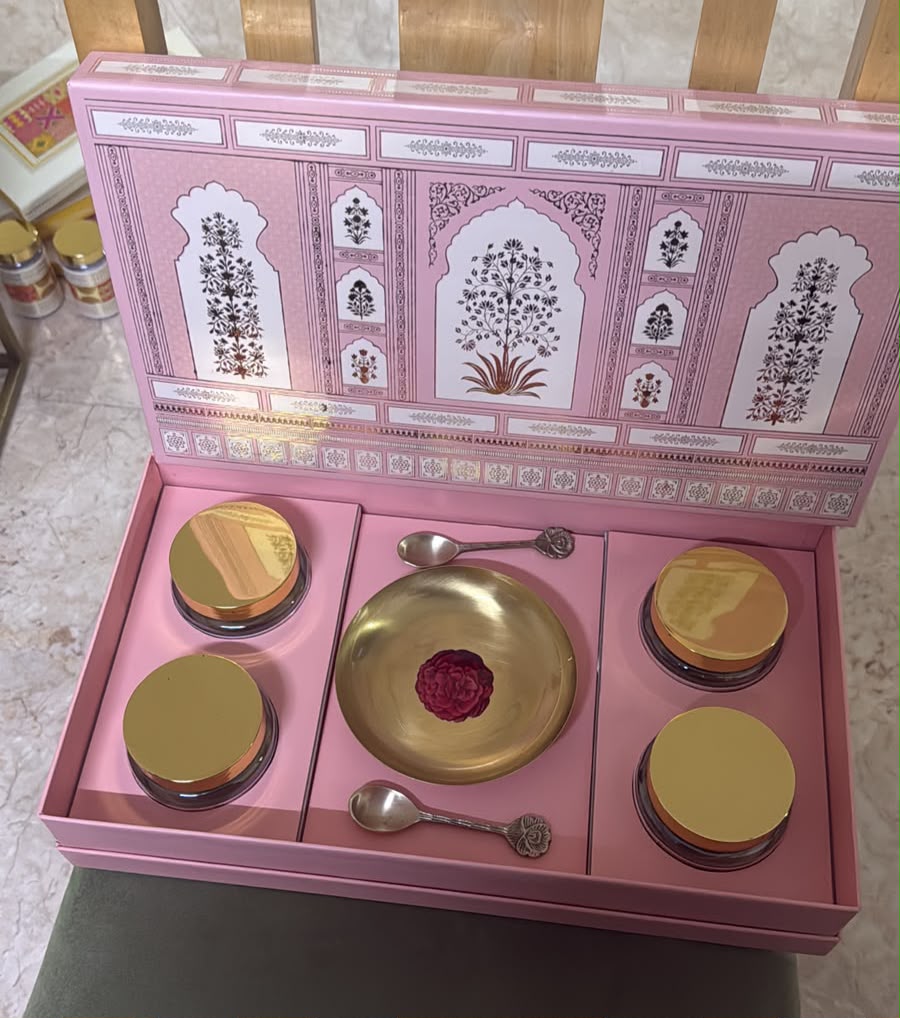 Premium Haveli Pink City Gift Hamper