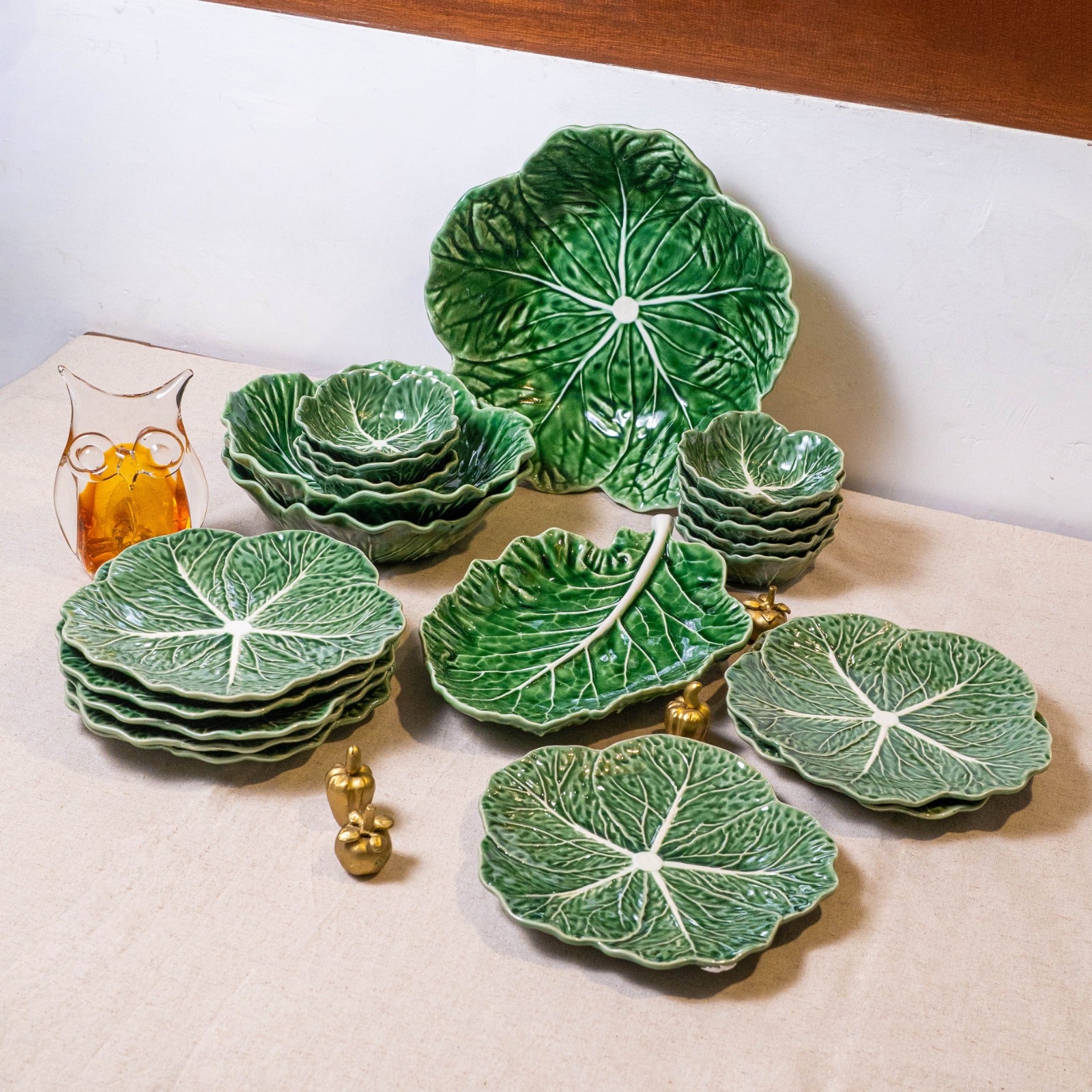 Bordallo cabbage crockery rental for wedding events