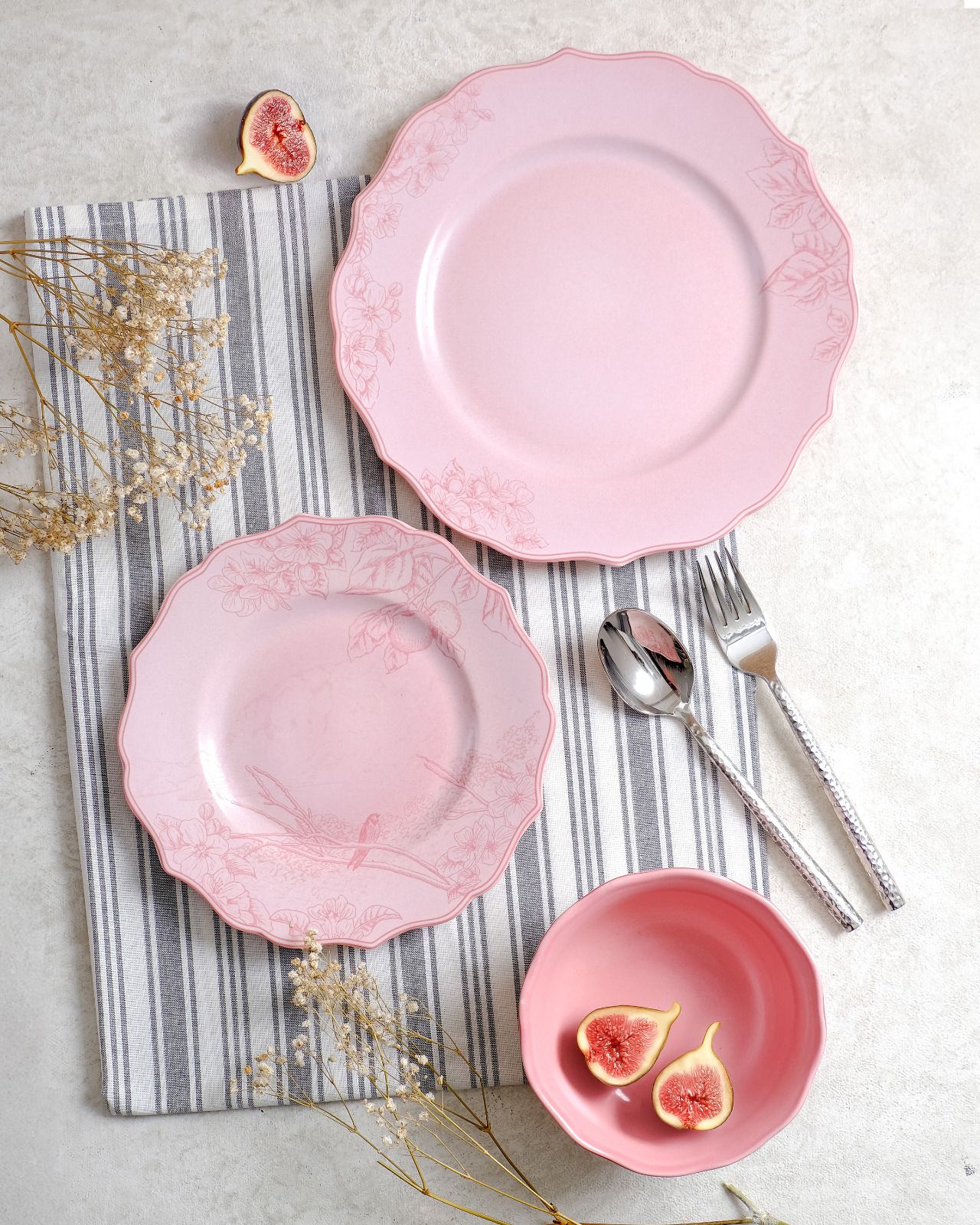 Dusty Rose Dinnerware Set