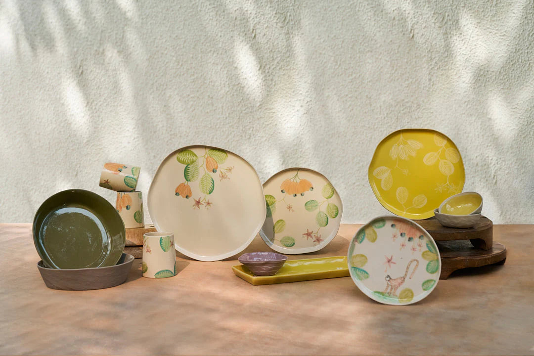 Mandovi Set of Stoneware Plates