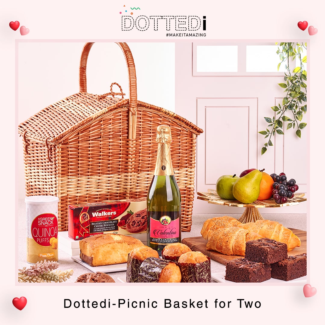 Romantic Picnic Basket for Two