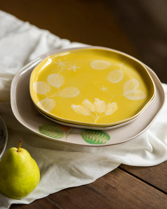 Premium stoneware crockery rentals for brunch parties
