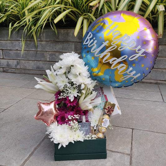 Balloon and Flowers Gift Hamper