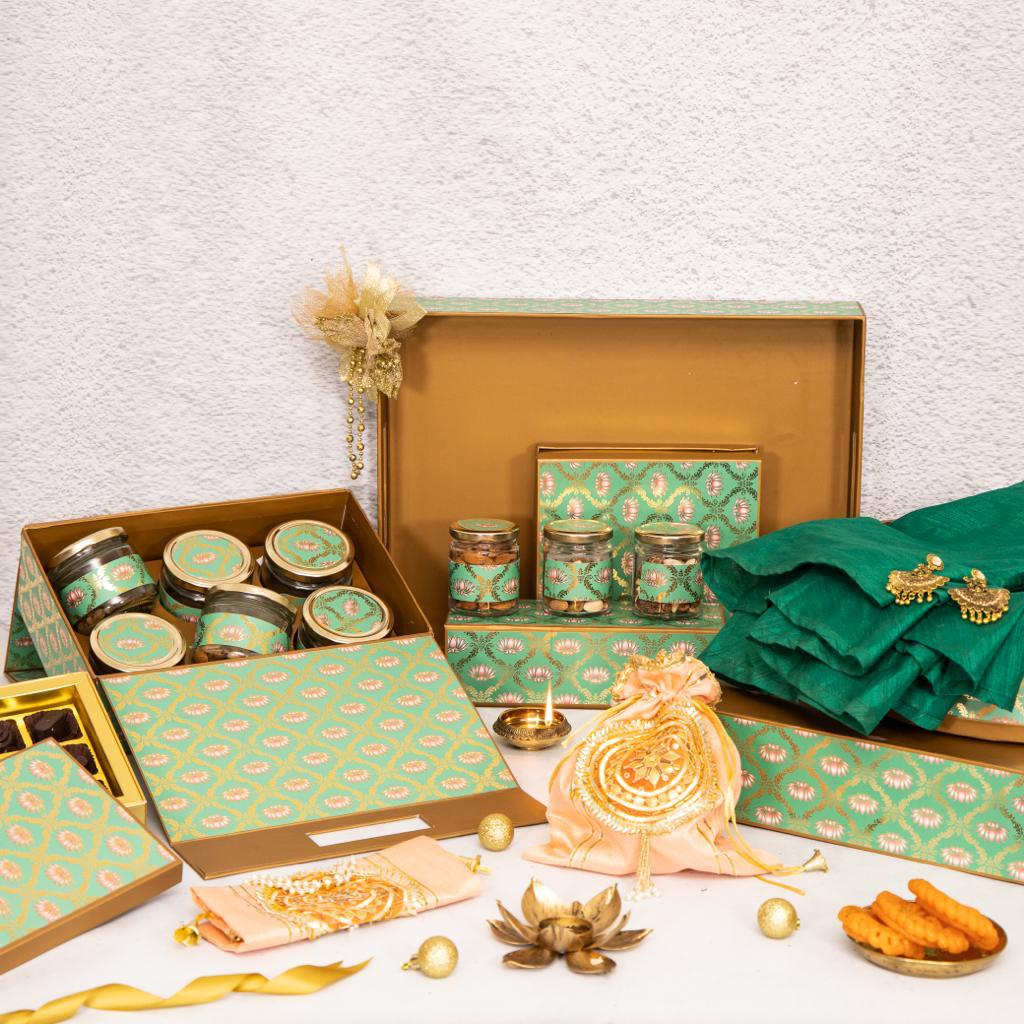 Lotus Wedding Gift Packing