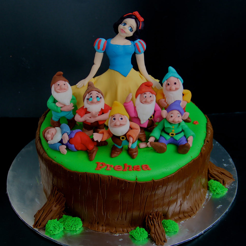 Snow White Cake